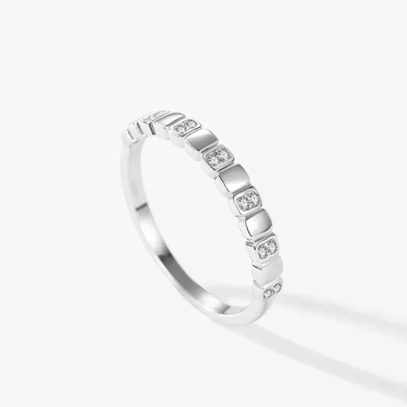 Bague Anneau Argent Sterling Design Carré aux Cristaux Transparents