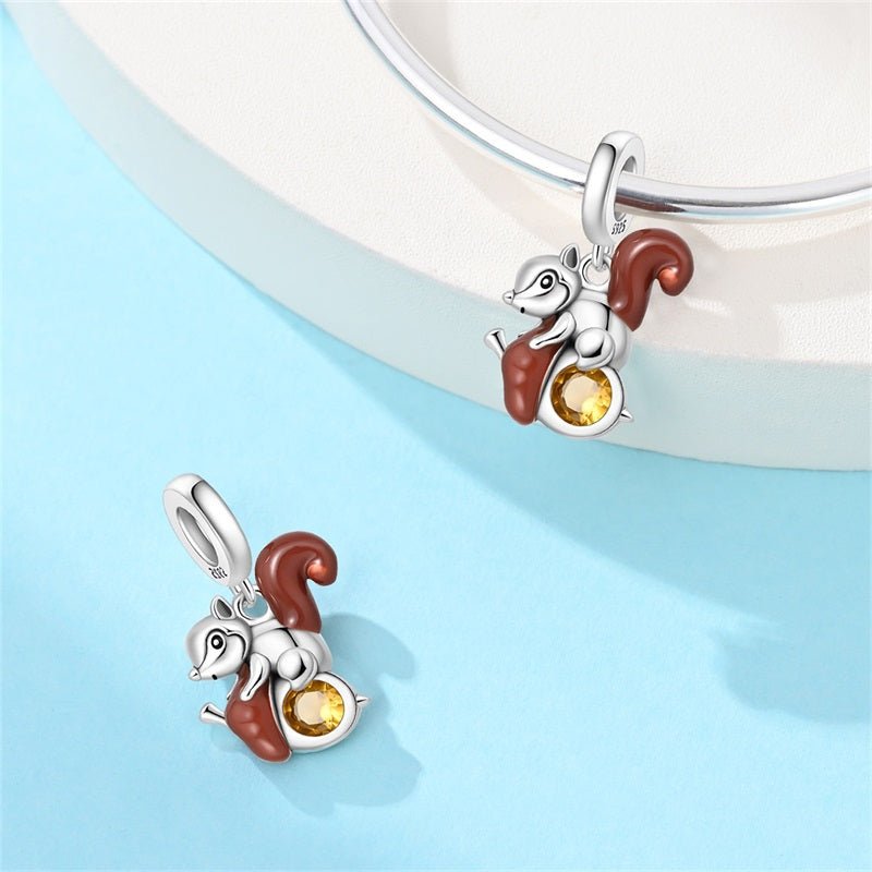 Charm Pendant Écureuil au Gland