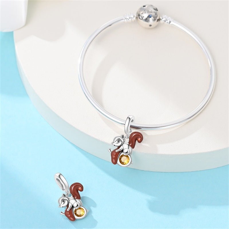Charm Pendant Écureuil au Gland