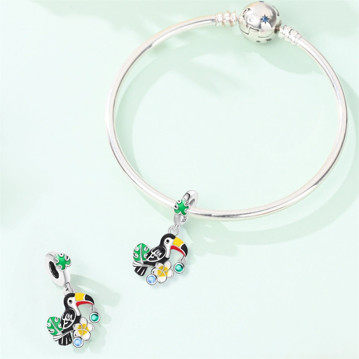 Charm Pendant Toucan, Feuille de Monstera et Frangipanier