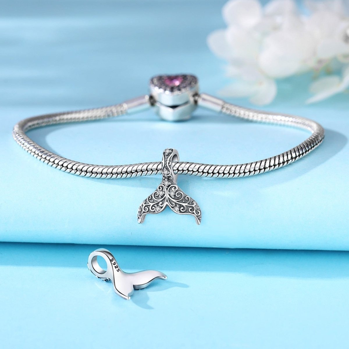 Charm Pendentif Queue de Baleine